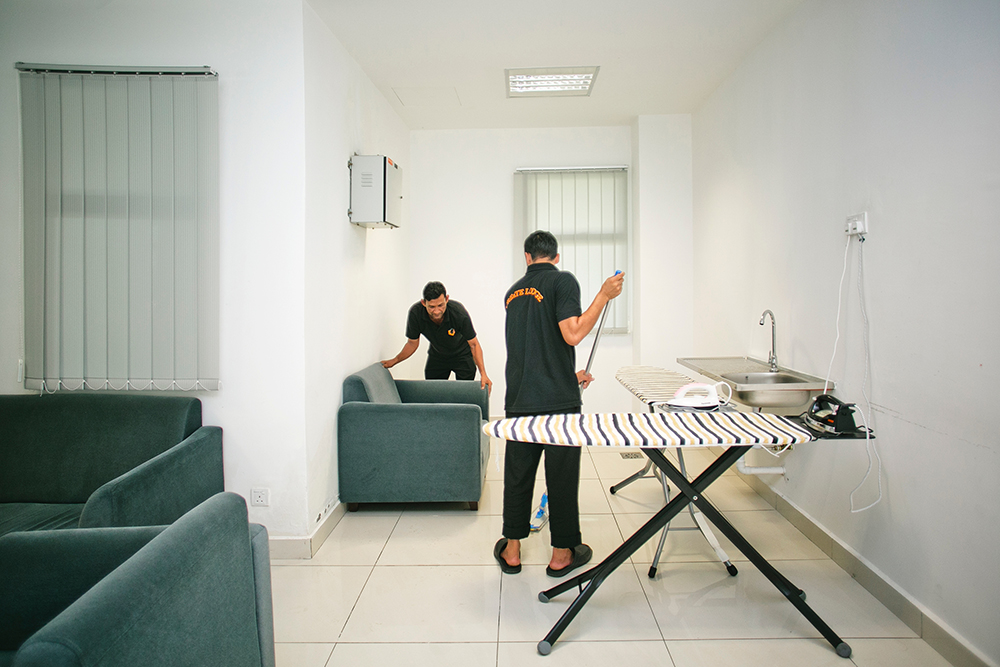 Standard Cleaning vs Deep Cleaning: What's the Difference? 3 standard cleaning vs deep cleaning